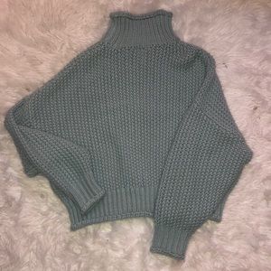 Rib knit oversized sweater.